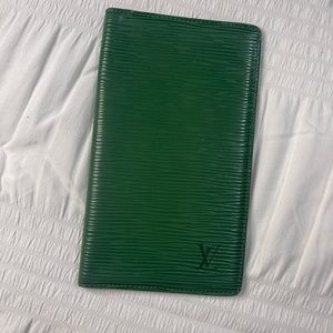 Authentic Louis Vuitton Green Epi Checkbook Wallet